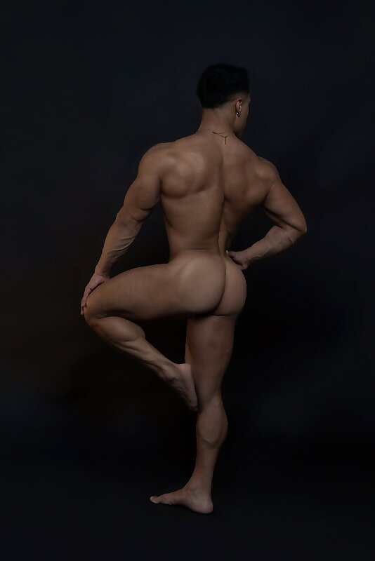 Next Image >>