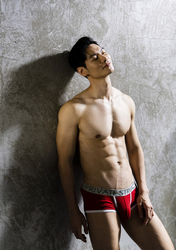 Next Image >>