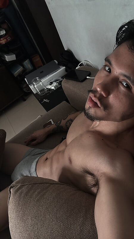 Next Image >>