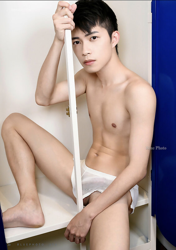 Next Image >>