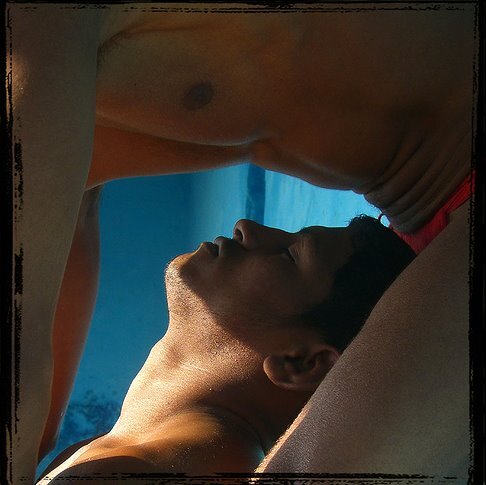 Next Image >>