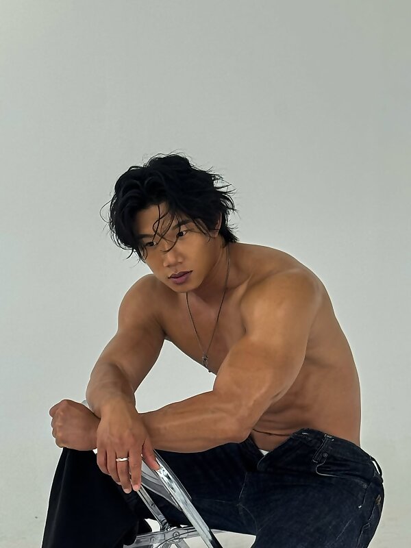 Next Image >>