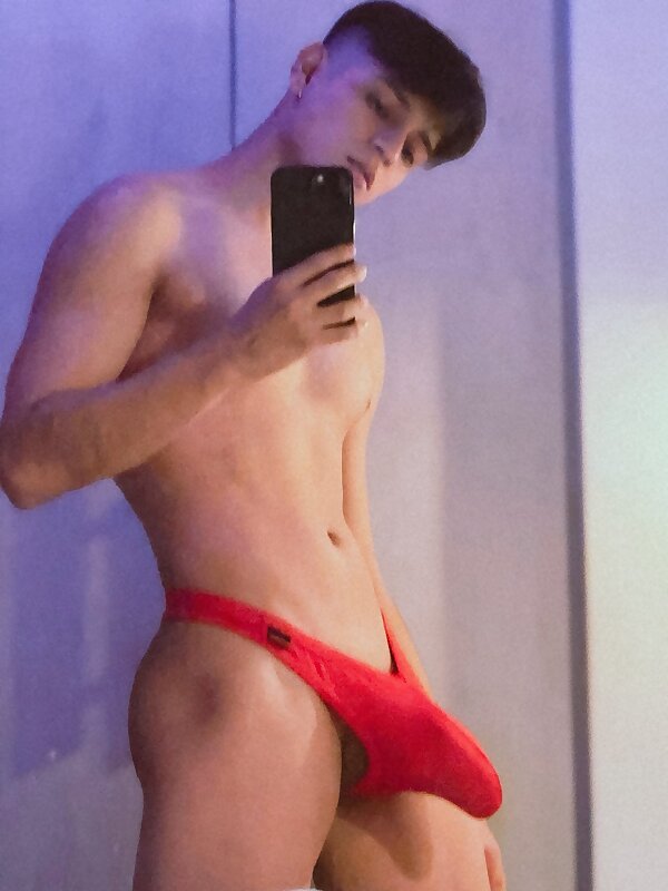 Next Image >>