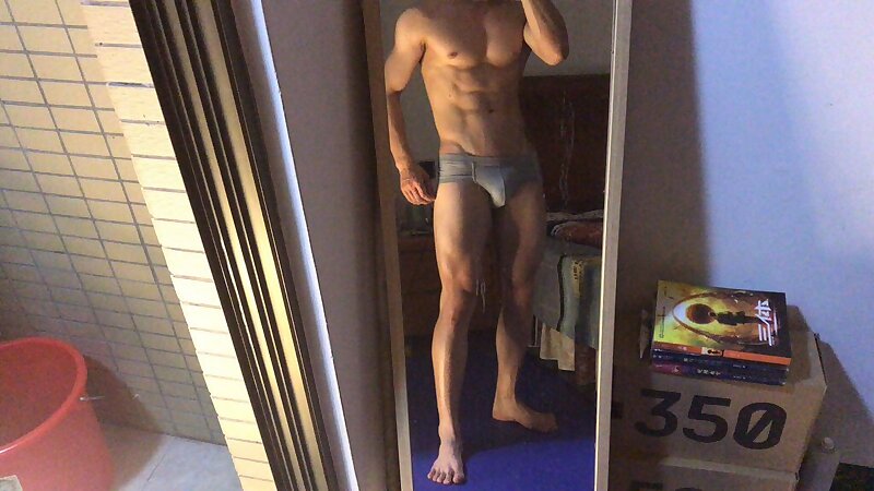 Next Image >>