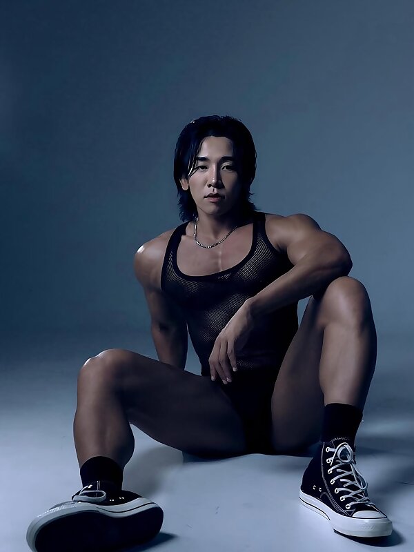 Next Image >>