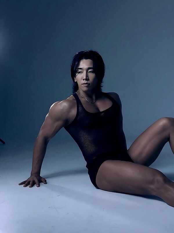 Next Image >>