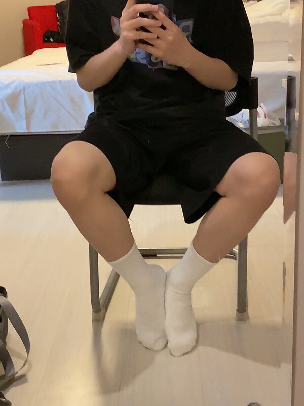 Next Image >>