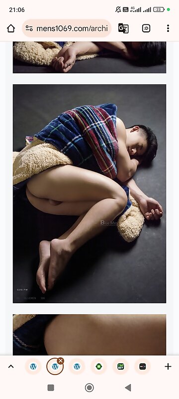 Next Image >>