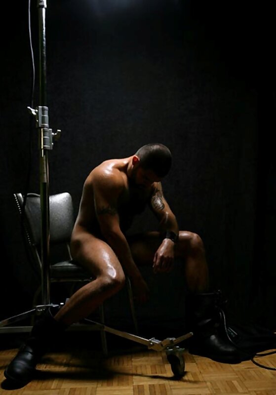 Next Image >>