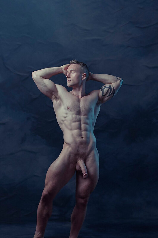 Next Image >>