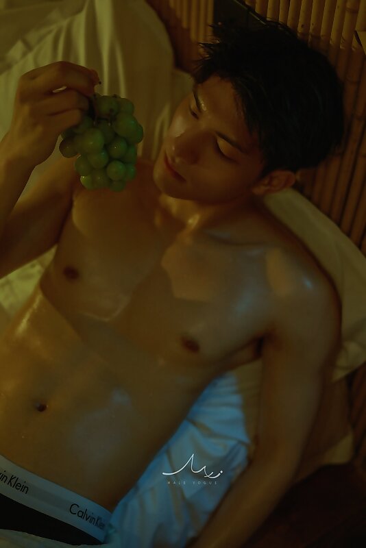 Next Image >>