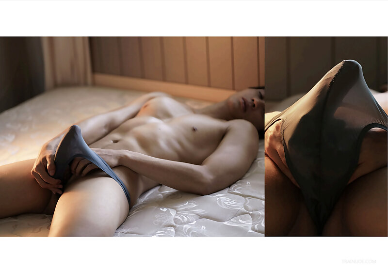 Next Image >>