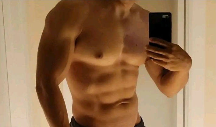 Next Image >>