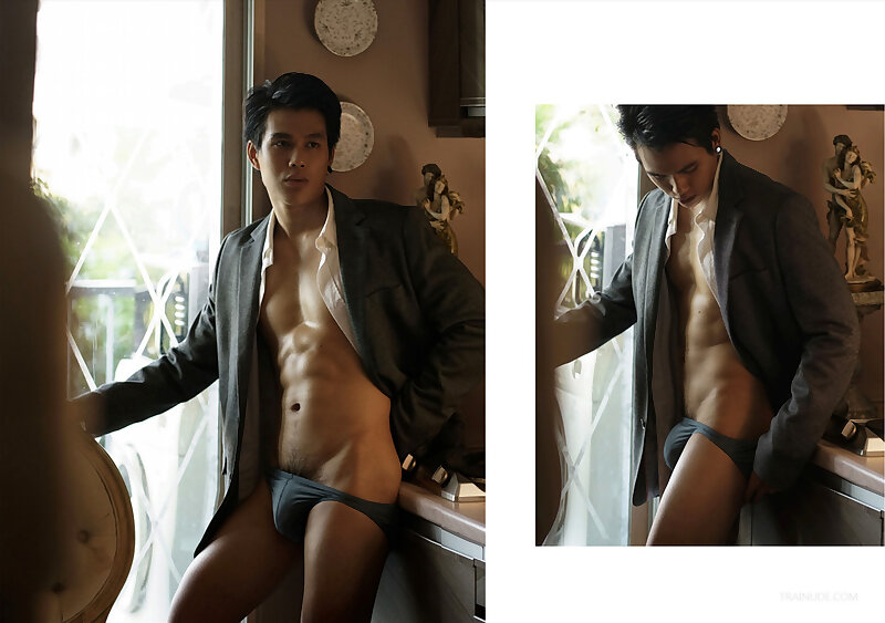 Next Image >>