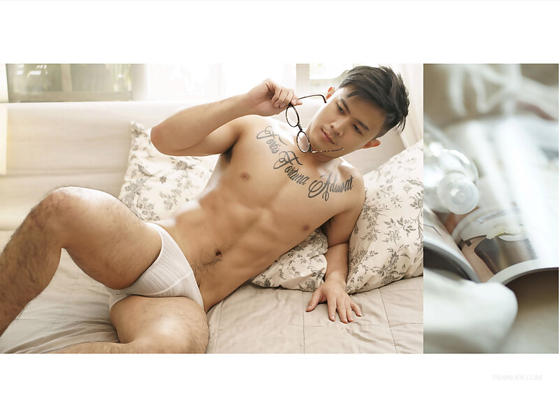 Next Image >>