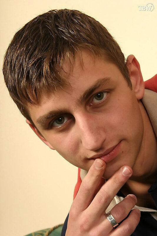 Next Image >>