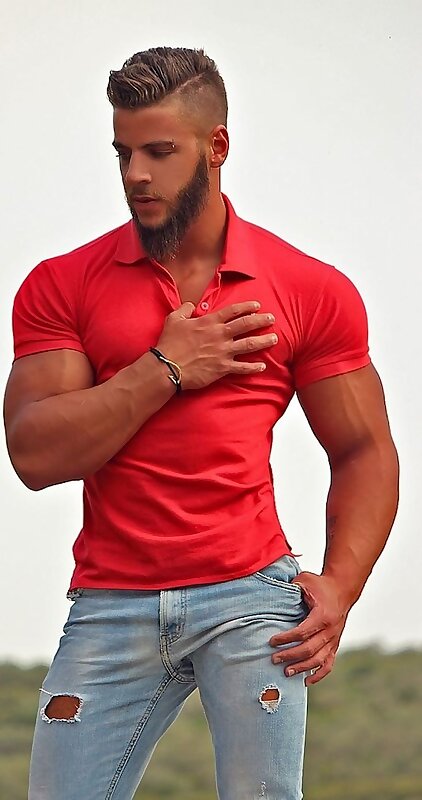 Next Image >>