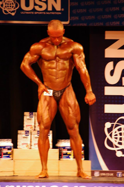 Next Image >>