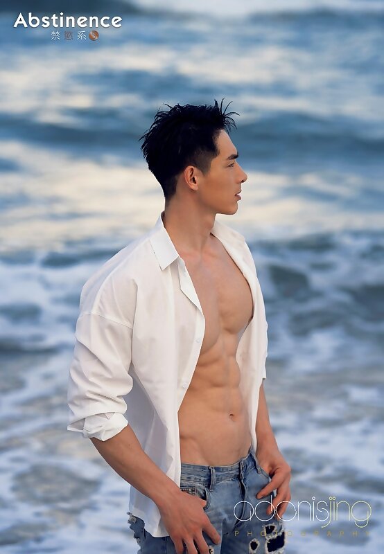 Next Image >>