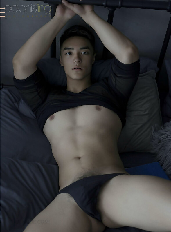 Next Image >>