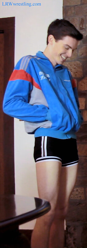 Next Image >>