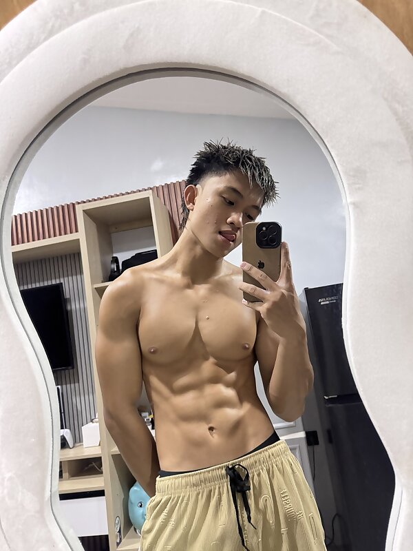 Next Image >>