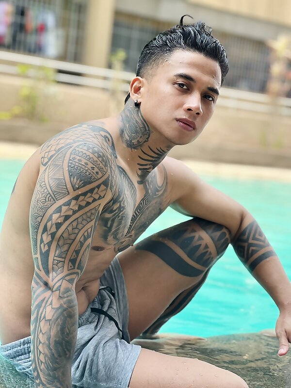 Next Image >>