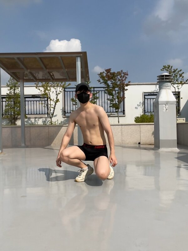Next Image >>
