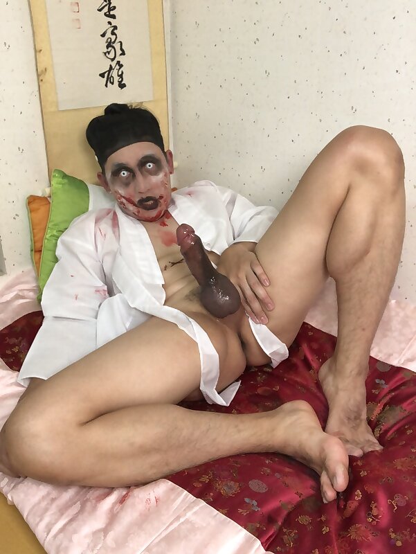Next Image >>