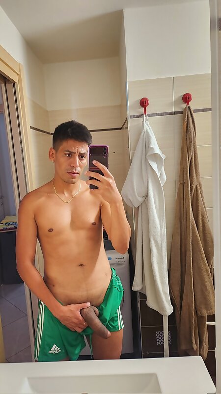 Next Image >>