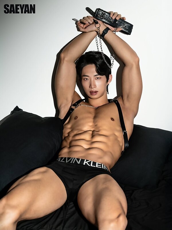 Next Image >>