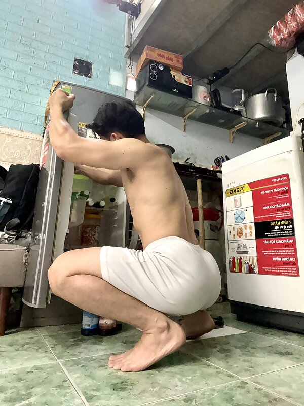 Next Image >>