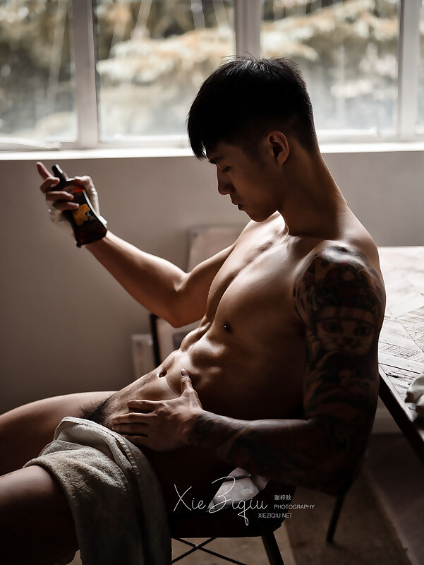 Next Image >>