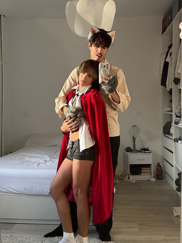 Next Image >>