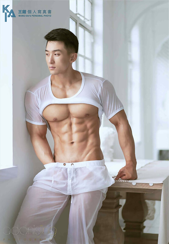 Next Image >>
