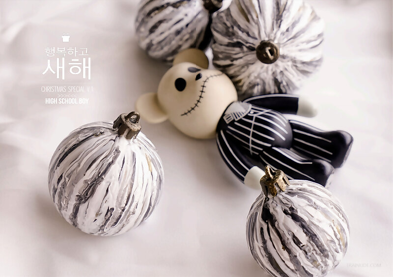 Next Image >>
