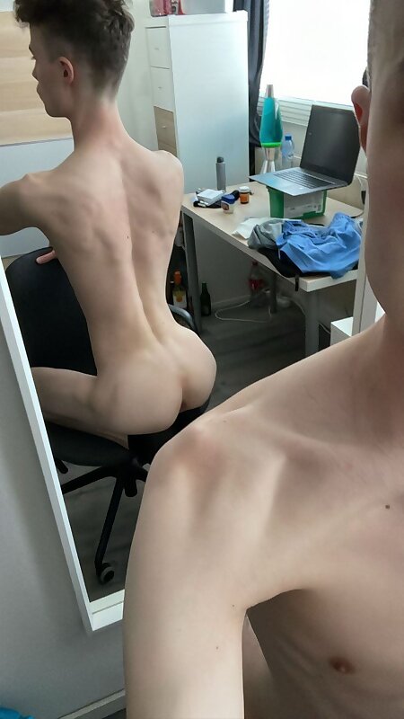 Next Image >>