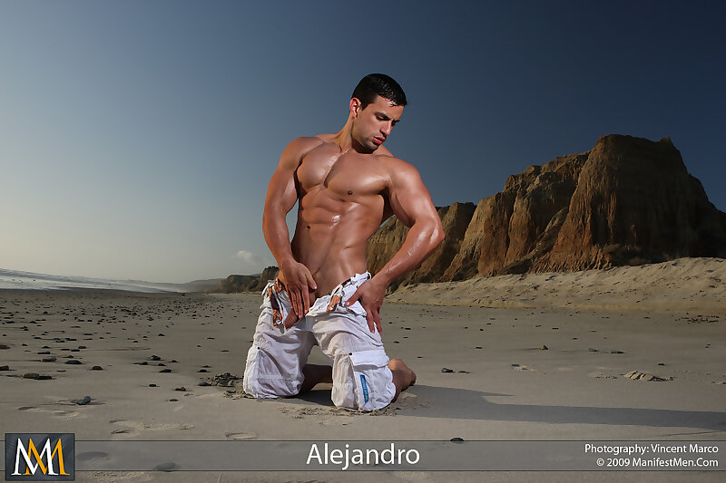 Next Image >>
