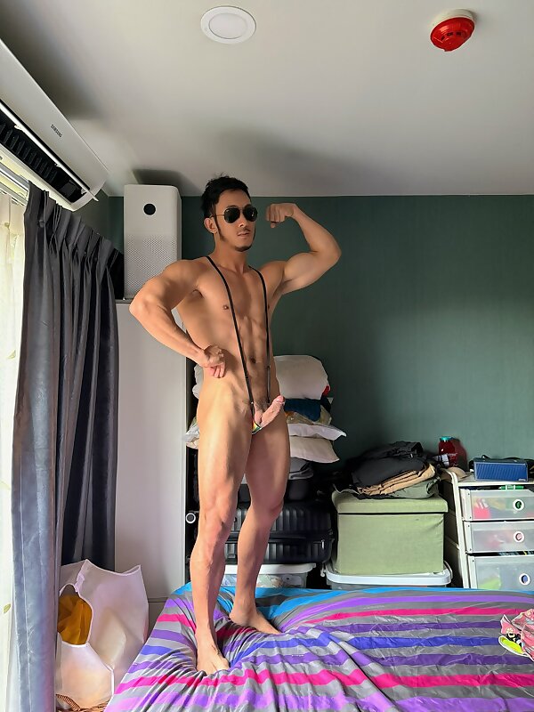 Next Image >>