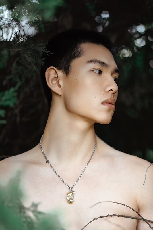 Next Image >>