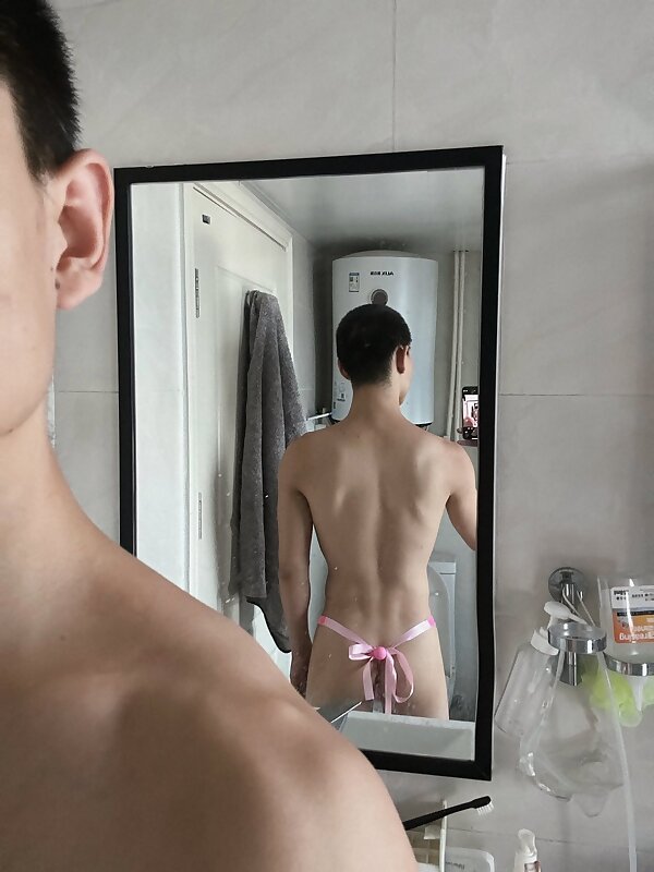 Next Image >>