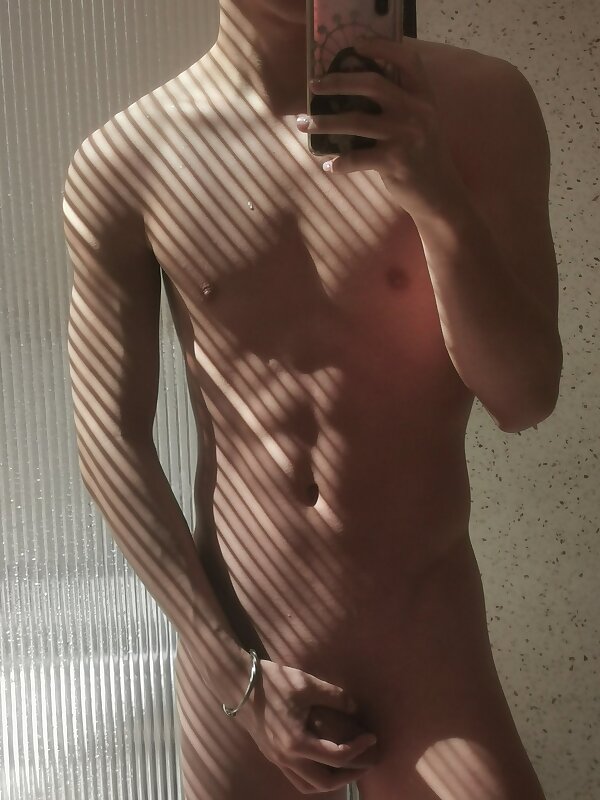Next Image >>