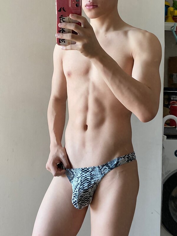 Next Image >>