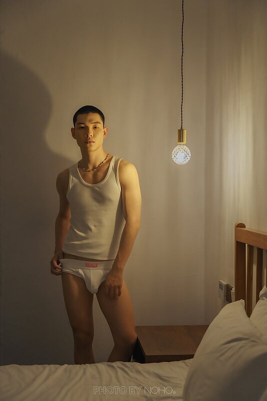 Next Image >>