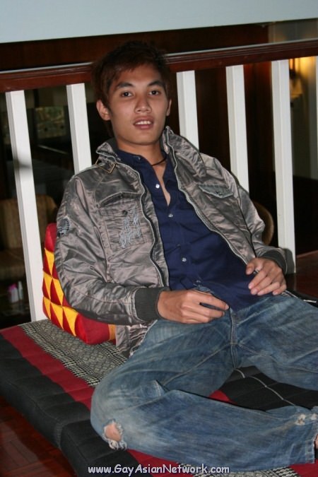 Next Image >>