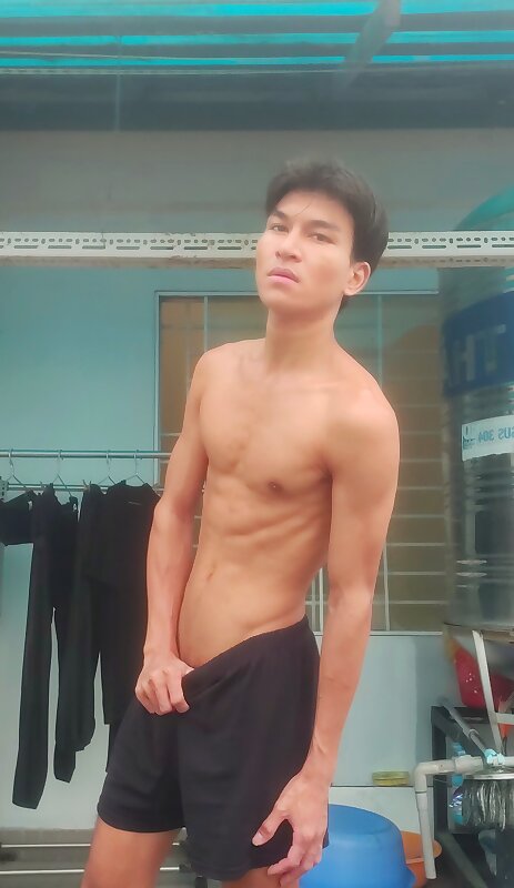 Next Image >>