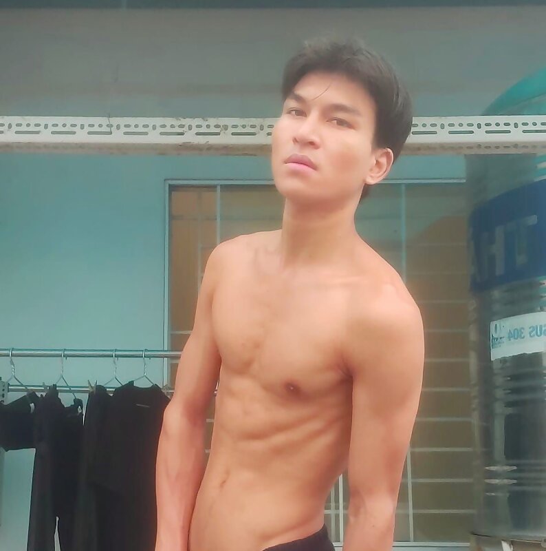 Next Image >>