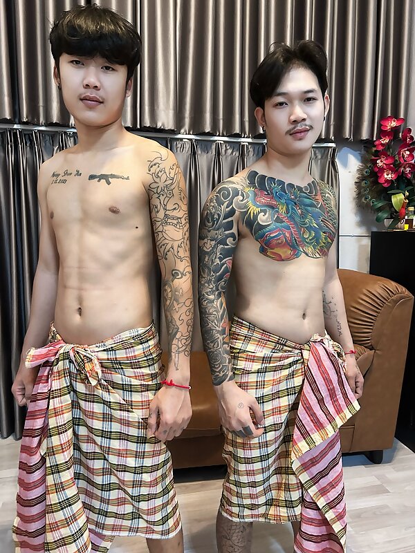 Next Image >>