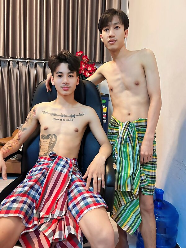 Next Image >>