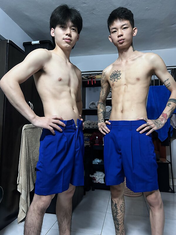 Next Image >>